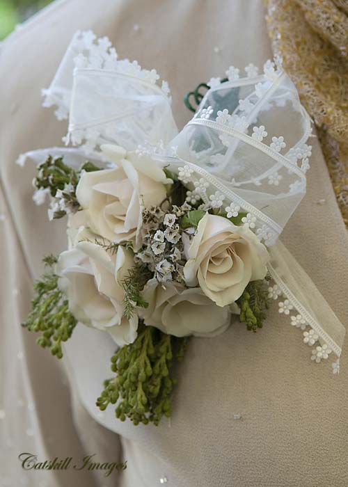 Gallery: Bridal Flowers - Wedding Bouquets, Boutonnières and more!